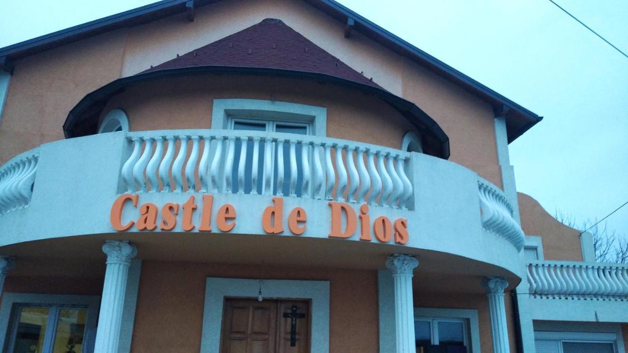 Apartmán Castle De Dios Novi Sad Exteriér fotografie